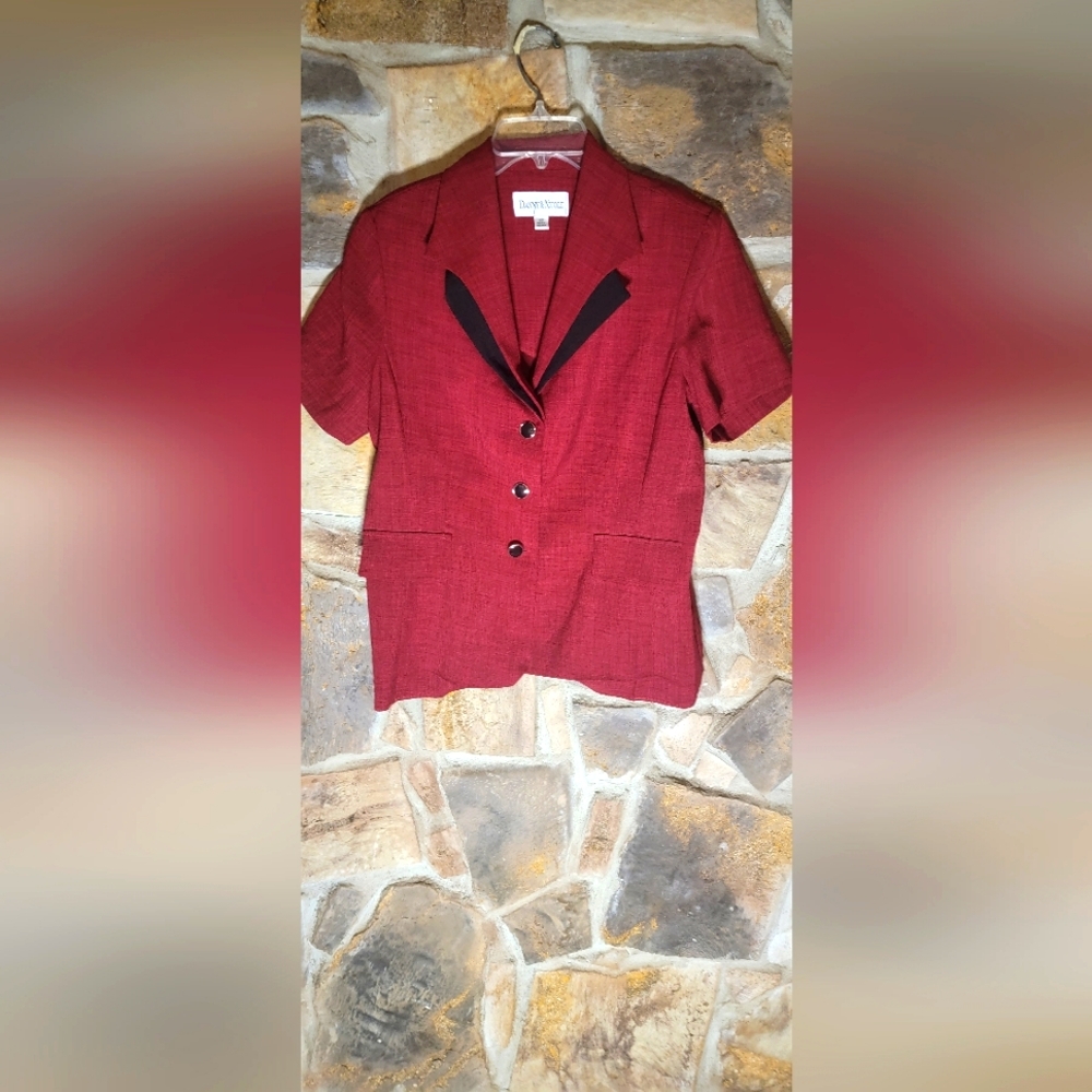 Danny&Nicole red button down Blazer